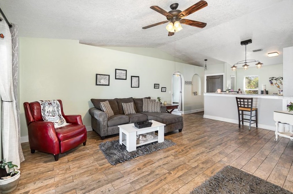 3507 Stonefield Dr, Orlando FL  32826-4286 exterior