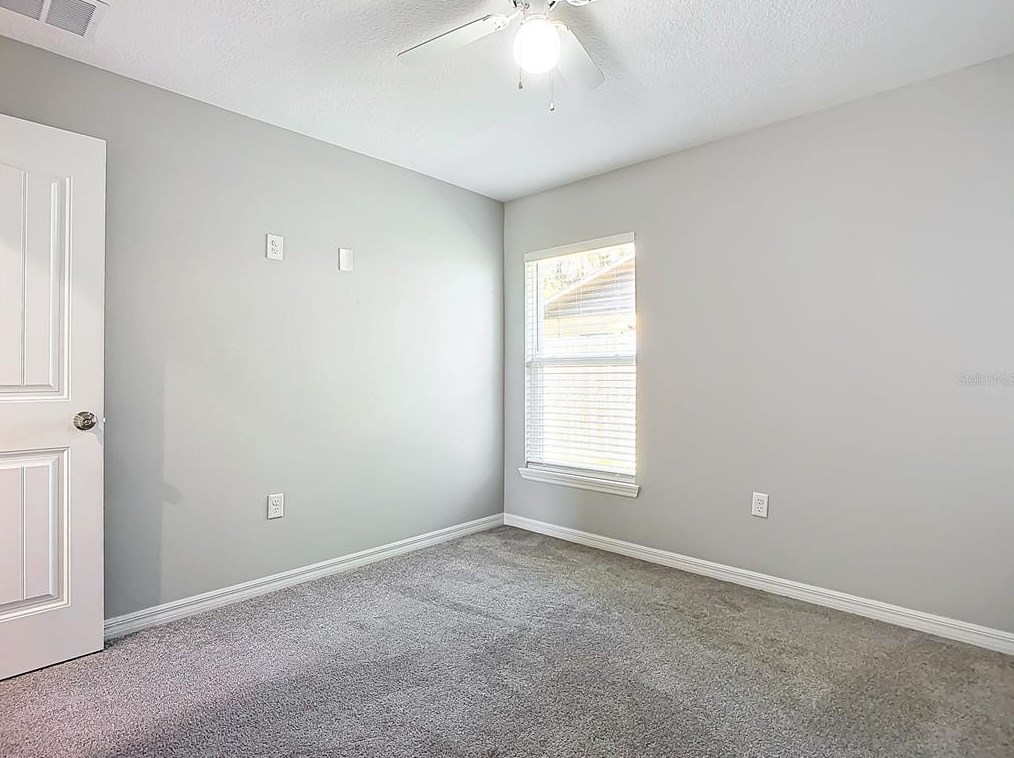 2532 Sabal Palm Dr, Edgewater FL  32141-4916 exterior