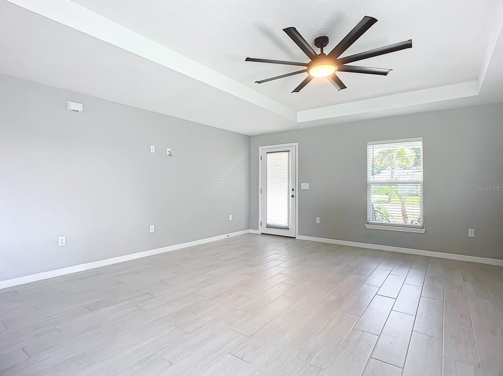 2532 Sabal Palm Dr, Edgewater FL  32141-4916 exterior