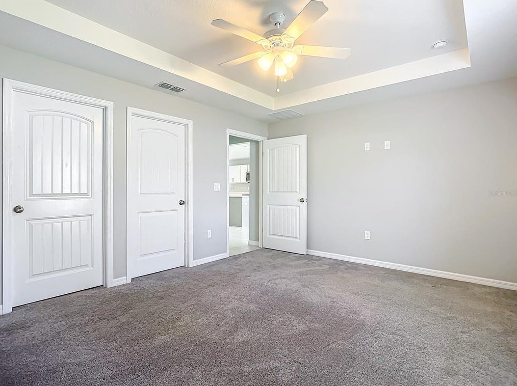 2532 Sabal Palm Dr, Edgewater FL  32141-4916 exterior