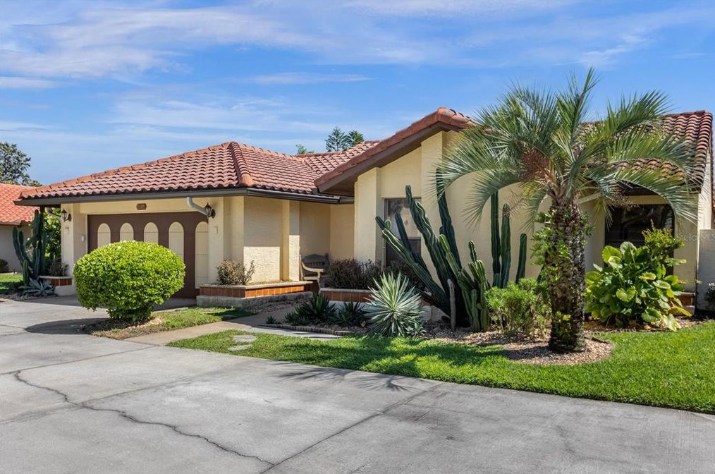 8076 Cadiz Ct, Orlando FL  32836-8710 exterior