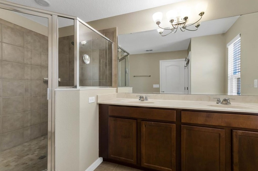 2008 Traders Cv, Kissimmee FL 34743-7828 exterior