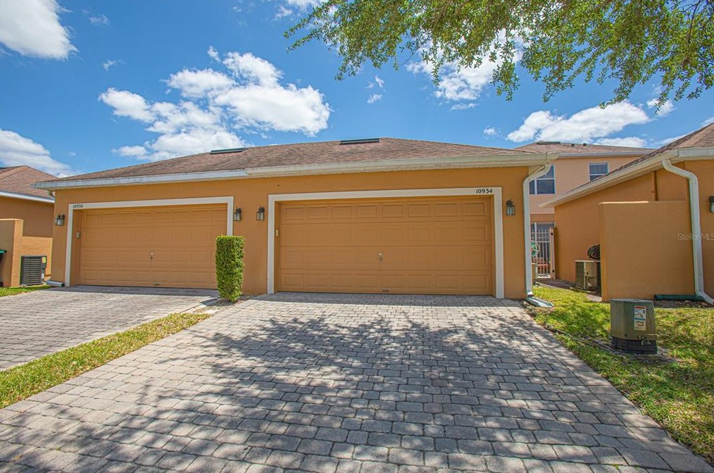 10934 Savannah Landing Cir, Orlando, FL 32832
