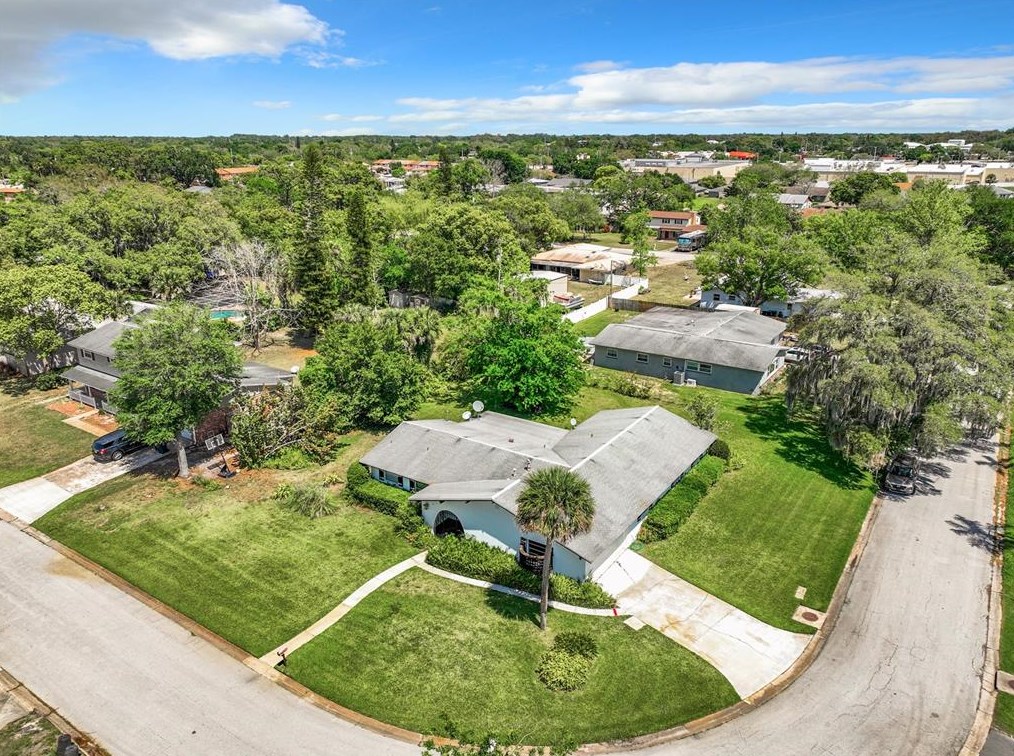 39 Fairglen Dr, Titusville, FL 32796-3012