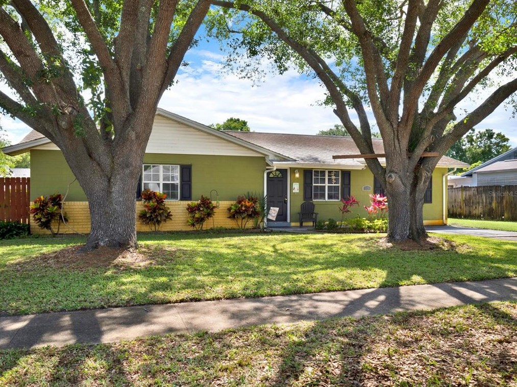 925 Carolina Cir, Titusville, FL 32796-2014