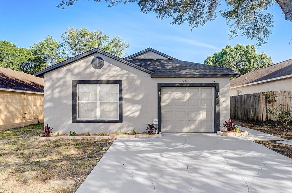 5619 Silver Spruce Dr, Orlando, FL 32808-4870