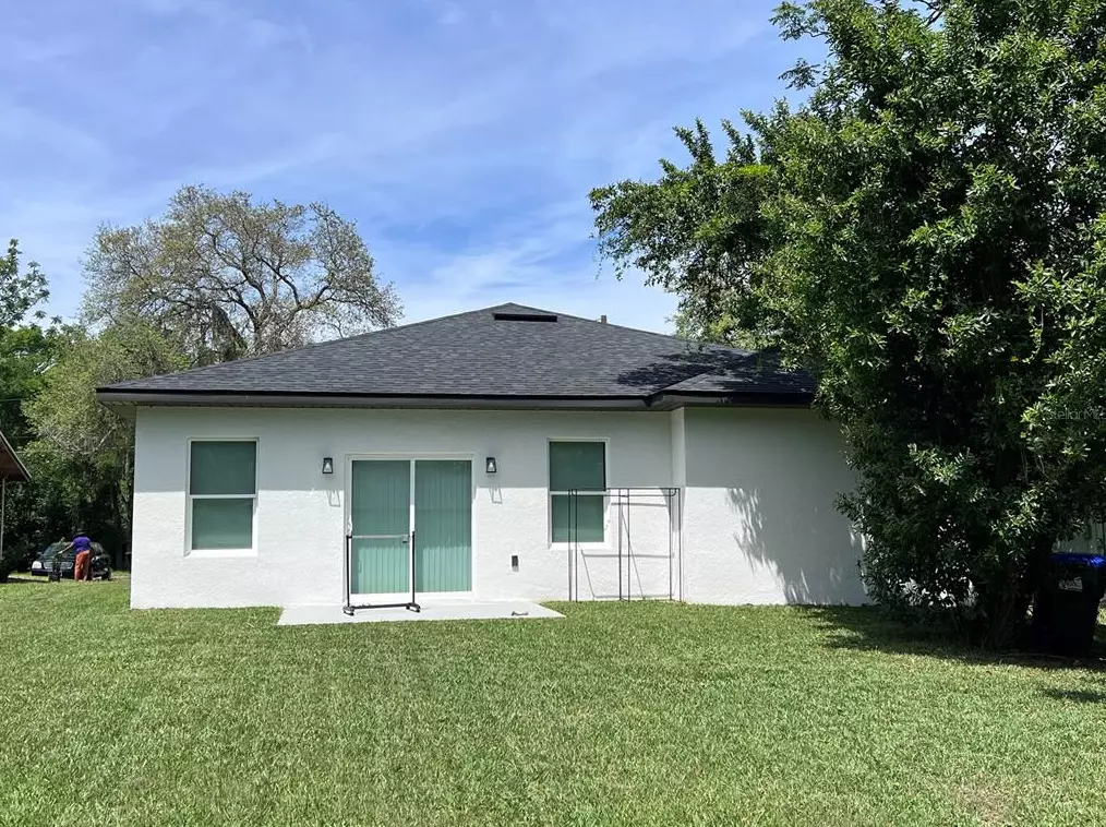 140 17th St, Apopka FL  32703-7119 exterior