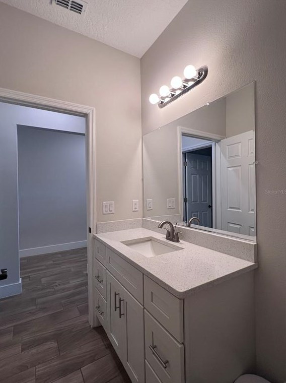 140 17th St, Apopka FL  32703-7119 exterior