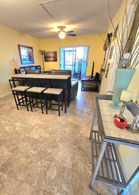 5908 7th Ave, Bradenton, FL 34209-3519
