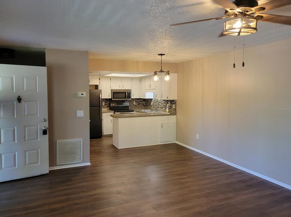 114 Windtree Ln # 204, Winter Garden, FL