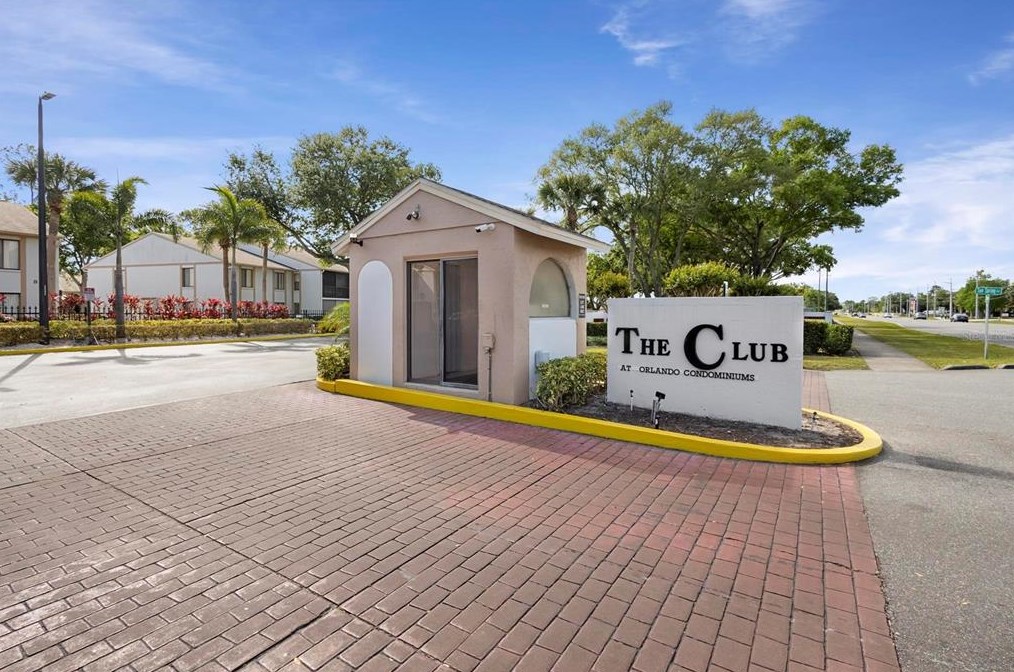 8203 Sun Spring Cir, Orlando, FL 32825-6223
