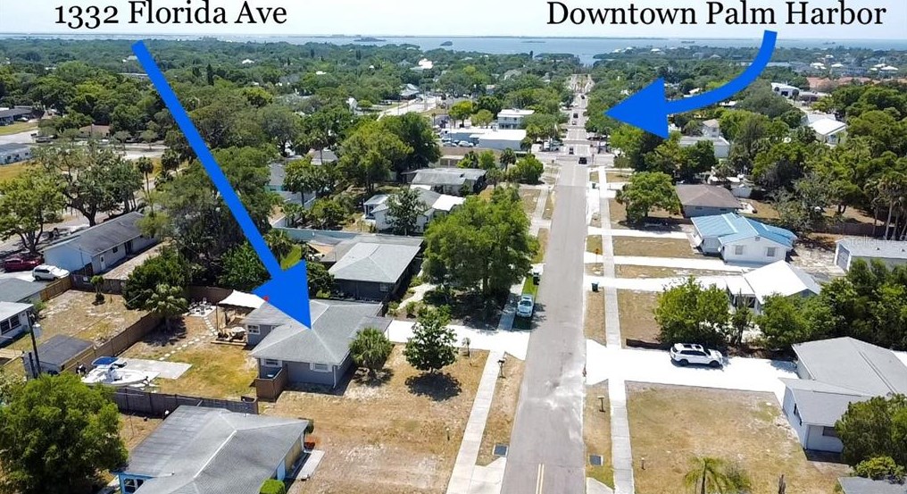 1332 Florida Ave, Palm Harbor FL  34683-4521 exterior