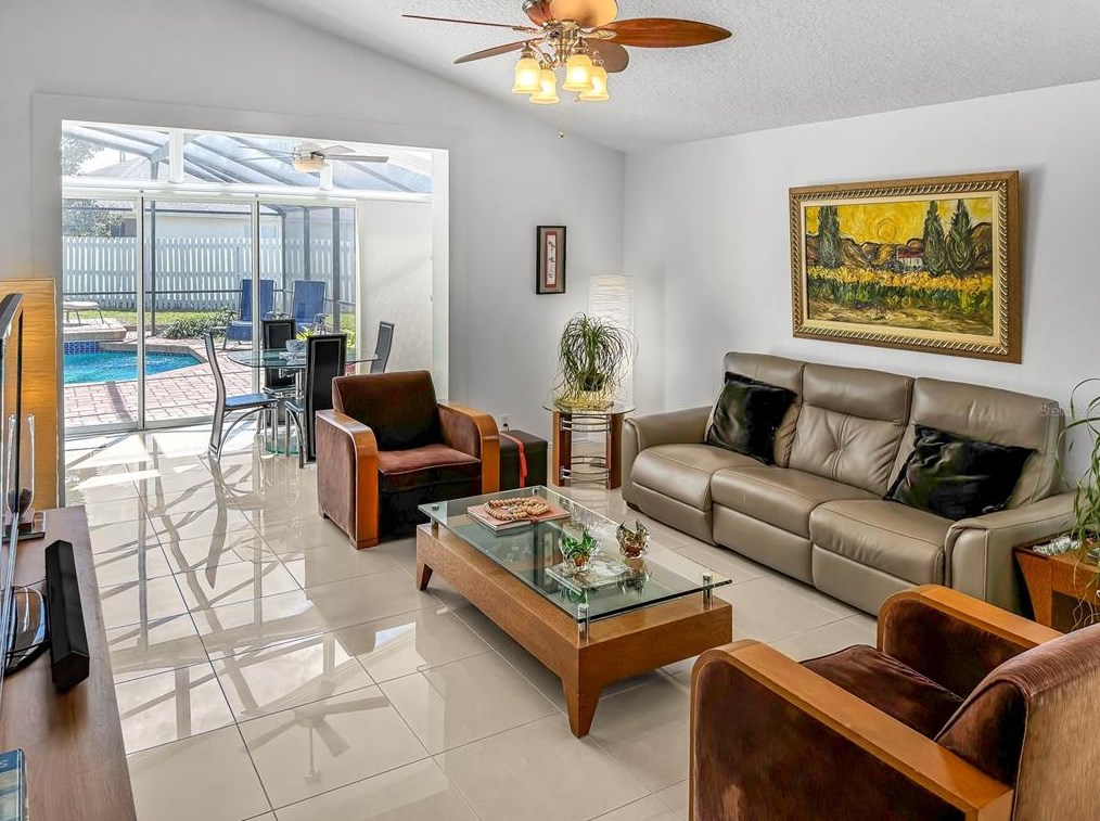 13005 Entrada Dr, Orlando FL 32837-4700 exterior