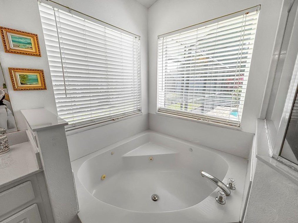 13005 Entrada Dr, Orlando FL 32837-4700 exterior