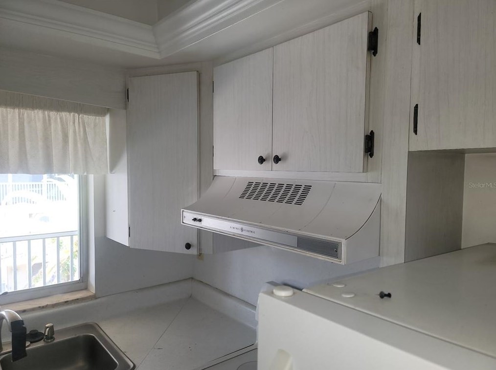 3755 School Ave, Sarasota, FL 34239-6257
