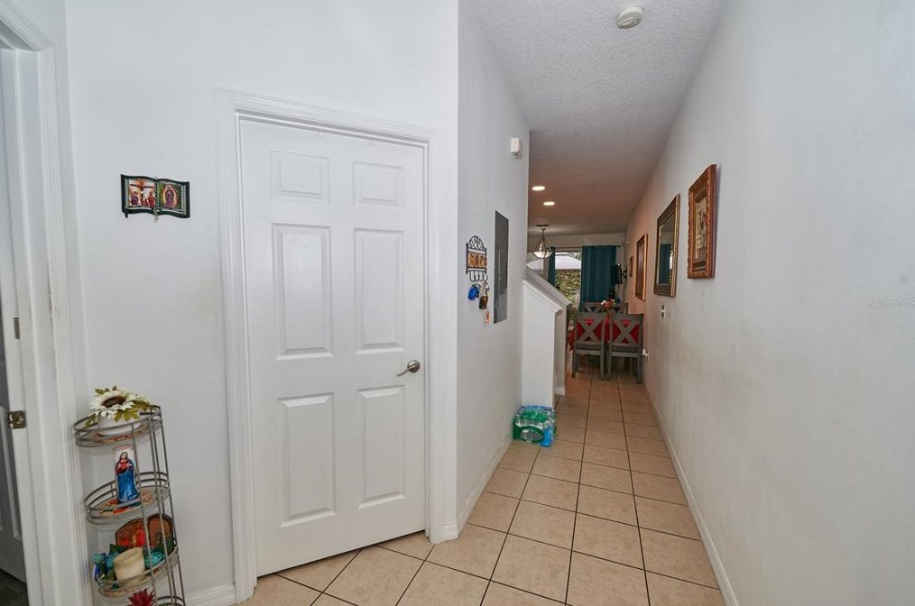 5104 Dominica Dr, Kissimmee FL  34746-5598 exterior