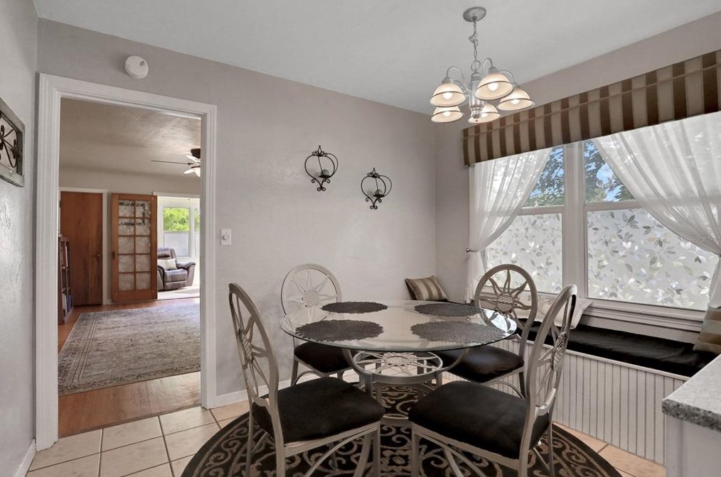 944 Daytona Ave, Daytona Beach FL 32117-3725 exterior