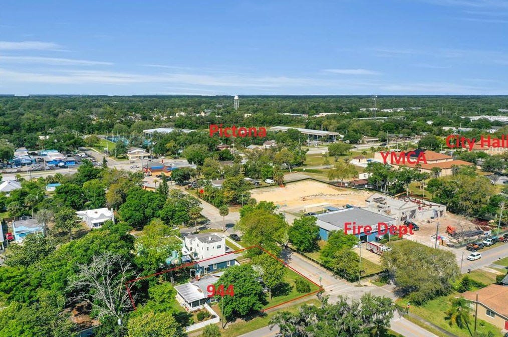 944 Daytona Ave, Daytona Beach FL 32117-3725 exterior