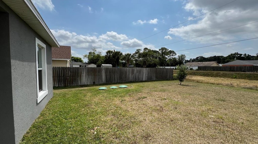 1252 Giralda Cir Nw, Melbourne, FL 32907