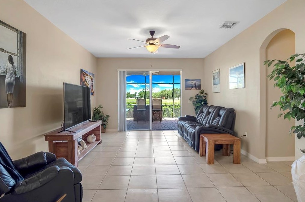 12863 Daughtery Dr, Winter Garden FL  34787-6516 exterior