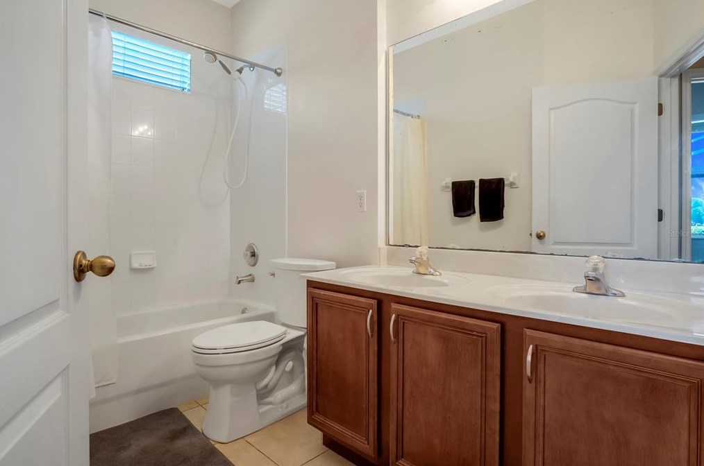 12863 Daughtery Dr, Winter Garden FL  34787-6516 exterior