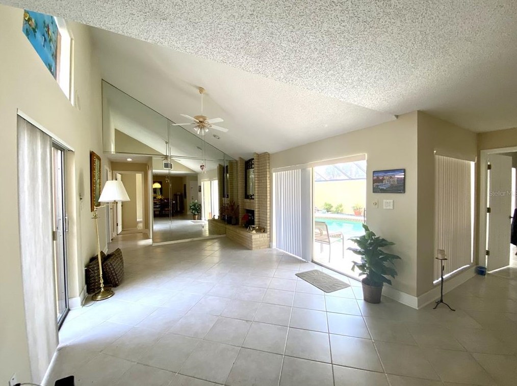 5057 Maui Cir, Orlando, FL 32808-1731