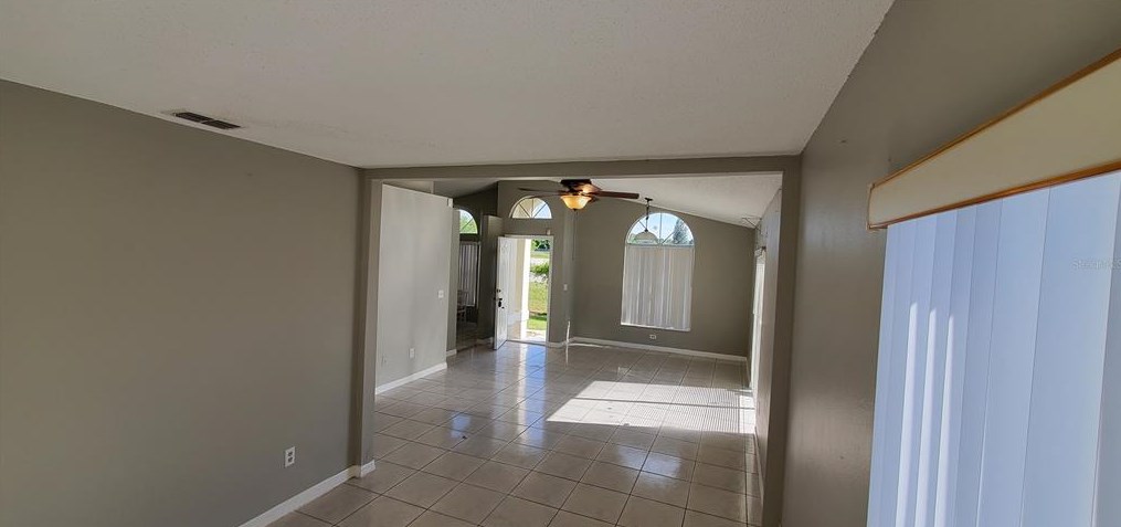 2370 Harbor Town Dr, Kissimmee FL  34744-5137 exterior