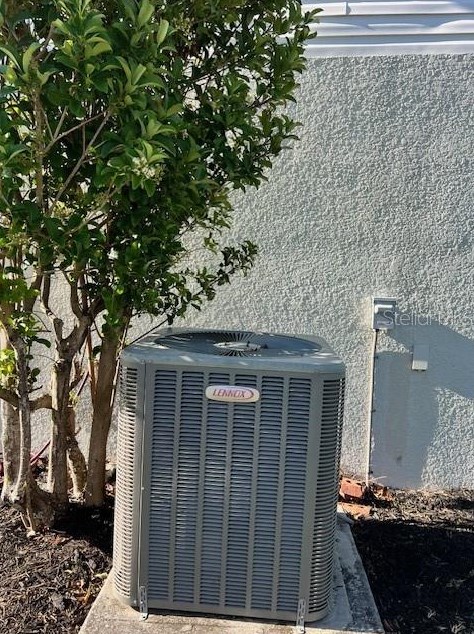844 Sun Rdg Vlg Dr, Winter Haven FL  33880-1970 exterior
