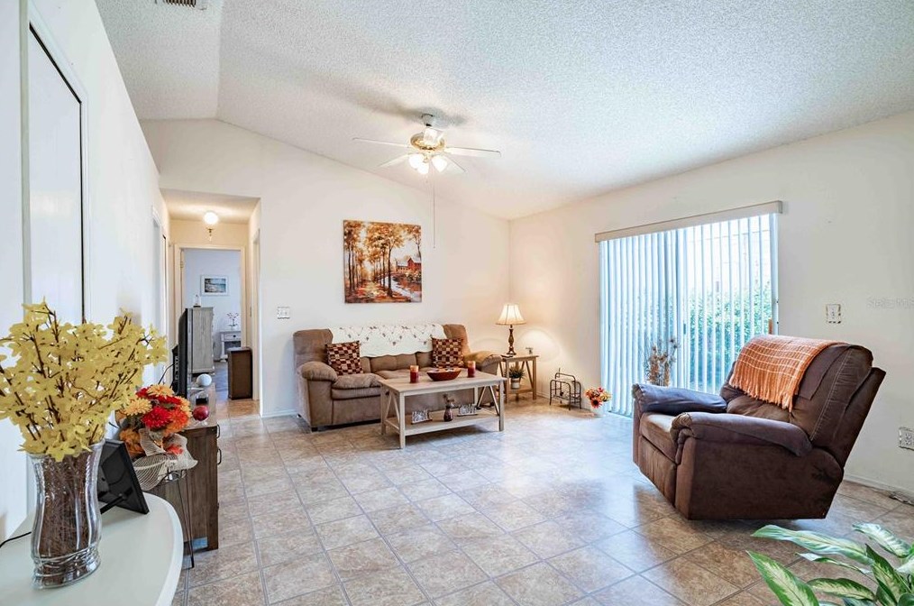 11165 Einbender Rd, Orlando, FL 32825-5784
