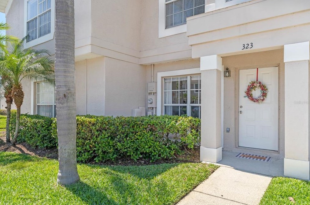 323 Kensington Lake Cir, Brandon FL  33511-3871 exterior