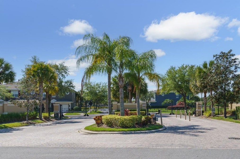 3499 Wilshire Way Rd, Orlando, FL 32829-7353