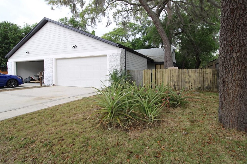 911 Robinhood Ct, Maitland, FL 32751