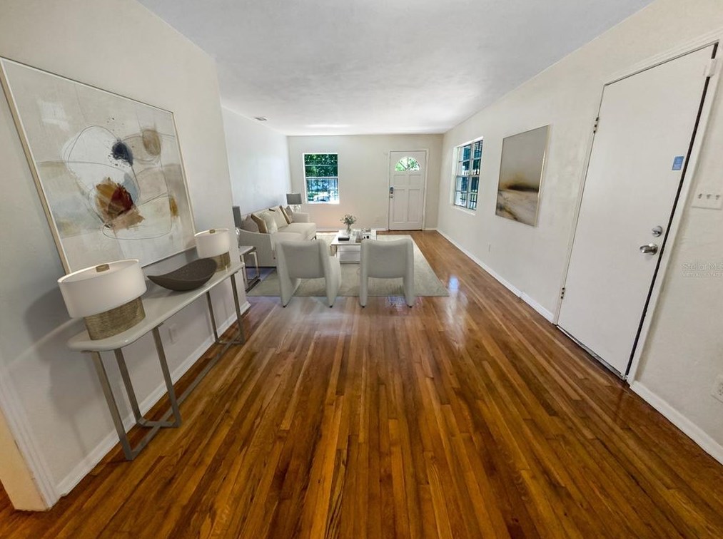 1255 Emeralda Rd, Orlando, FL 32808-6243