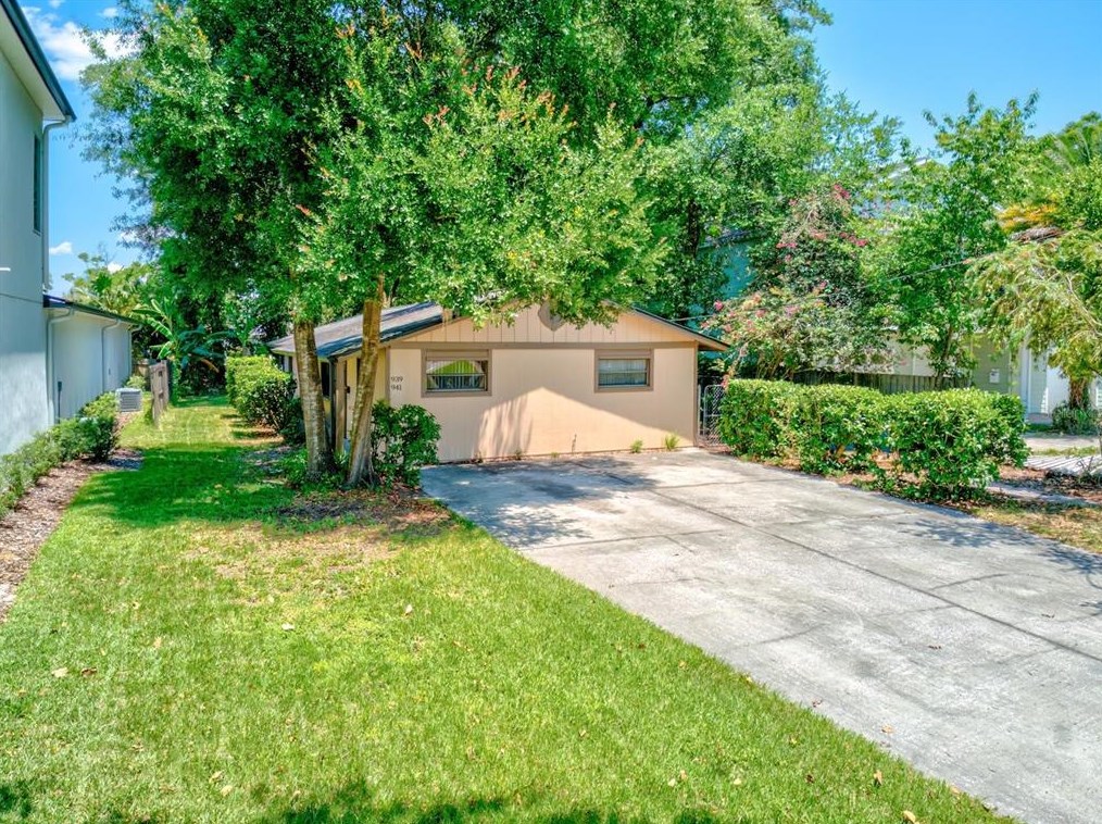 941 Pine Grove Ave, Orlando, FL 32803-3327