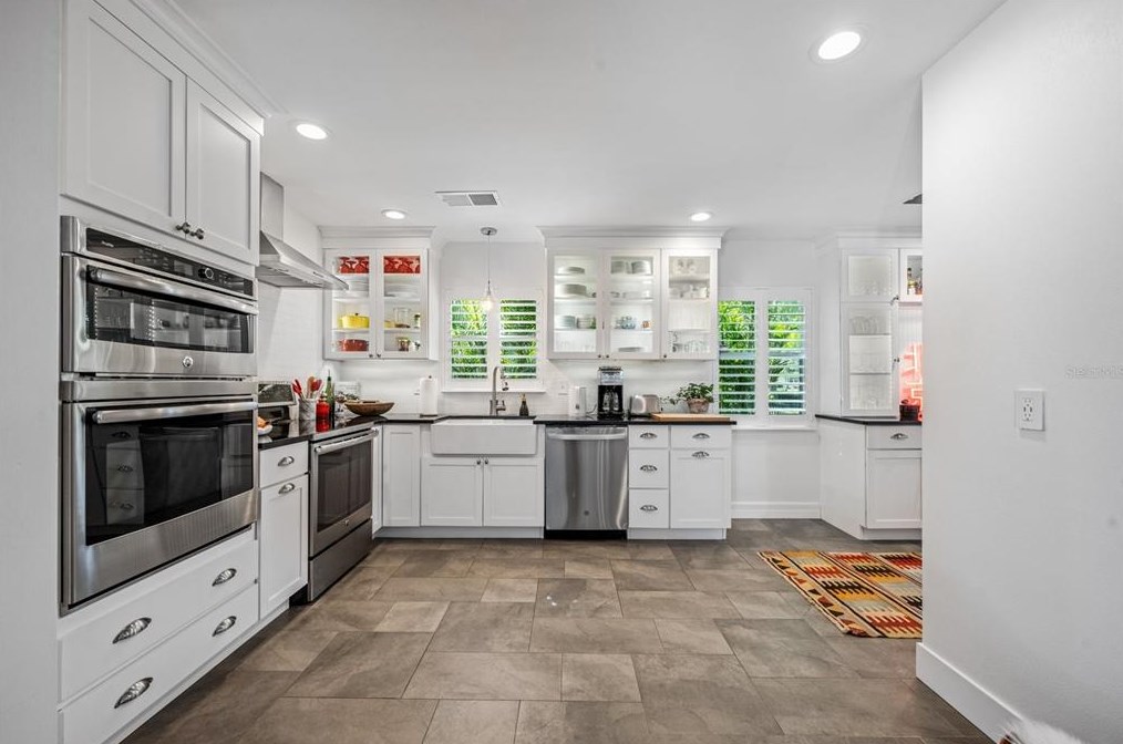 2498 Whitehall Cir, Winter Park FL  32792-4771 exterior