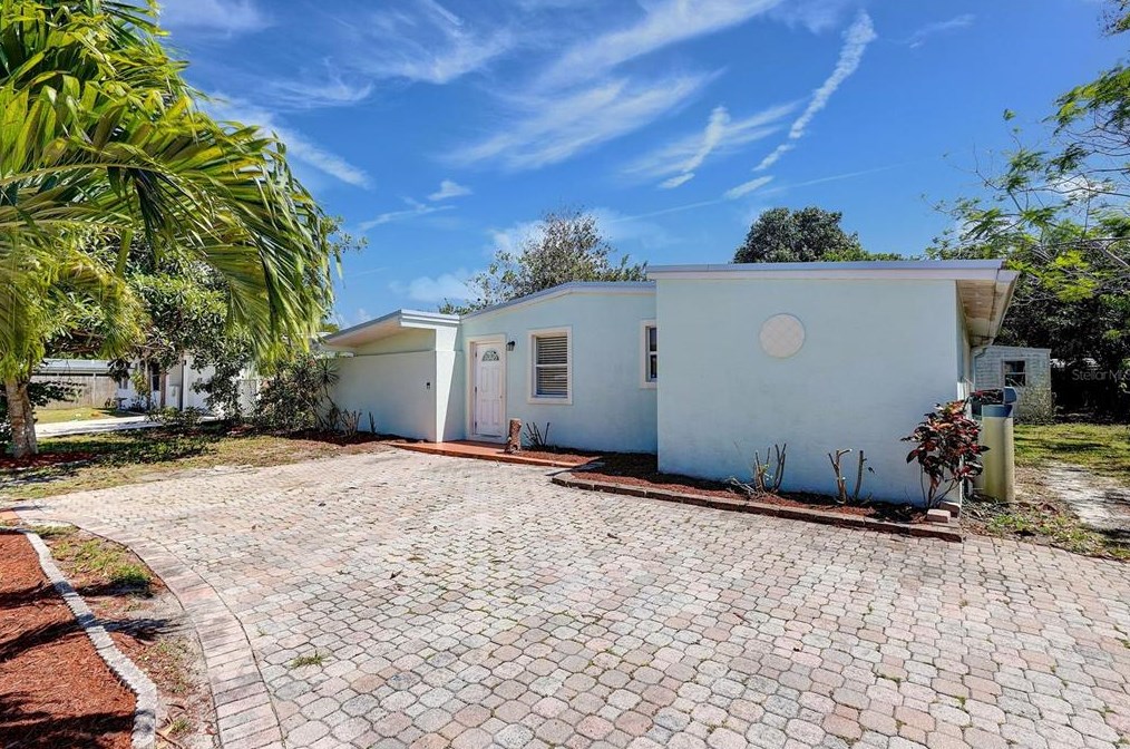 160 Se Solaz Ave, Fort Pierce, FL 34983