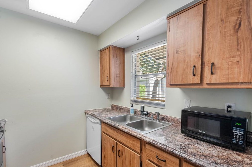 205 Dorchester Sq, Lake Mary FL  32746-4216 exterior