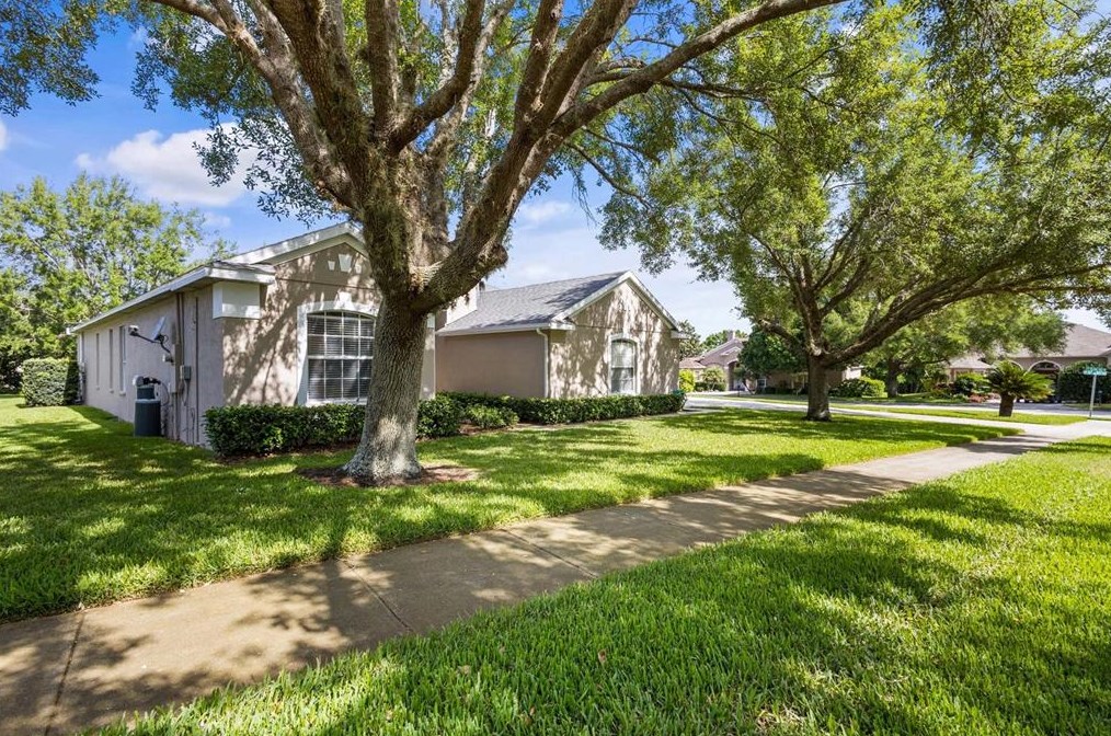 566 Hiawatha Palm Pl, Apopka FL  32712-3314 exterior