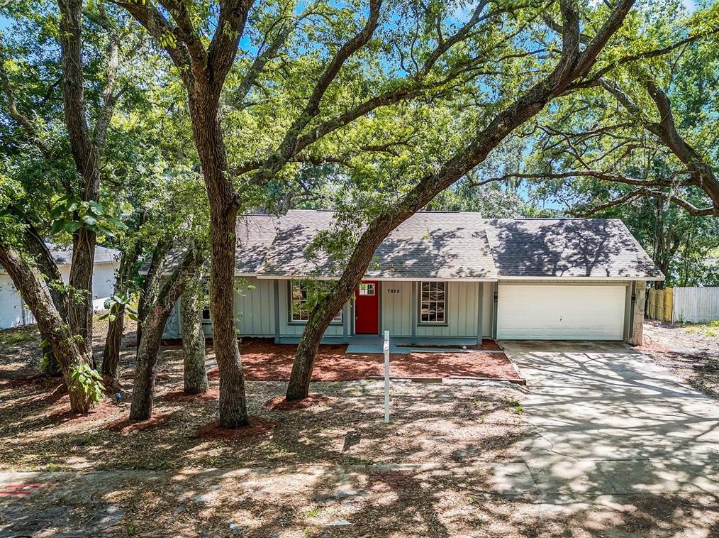 7312 Anstead Cir, Orlando FL 32810-3222 exterior