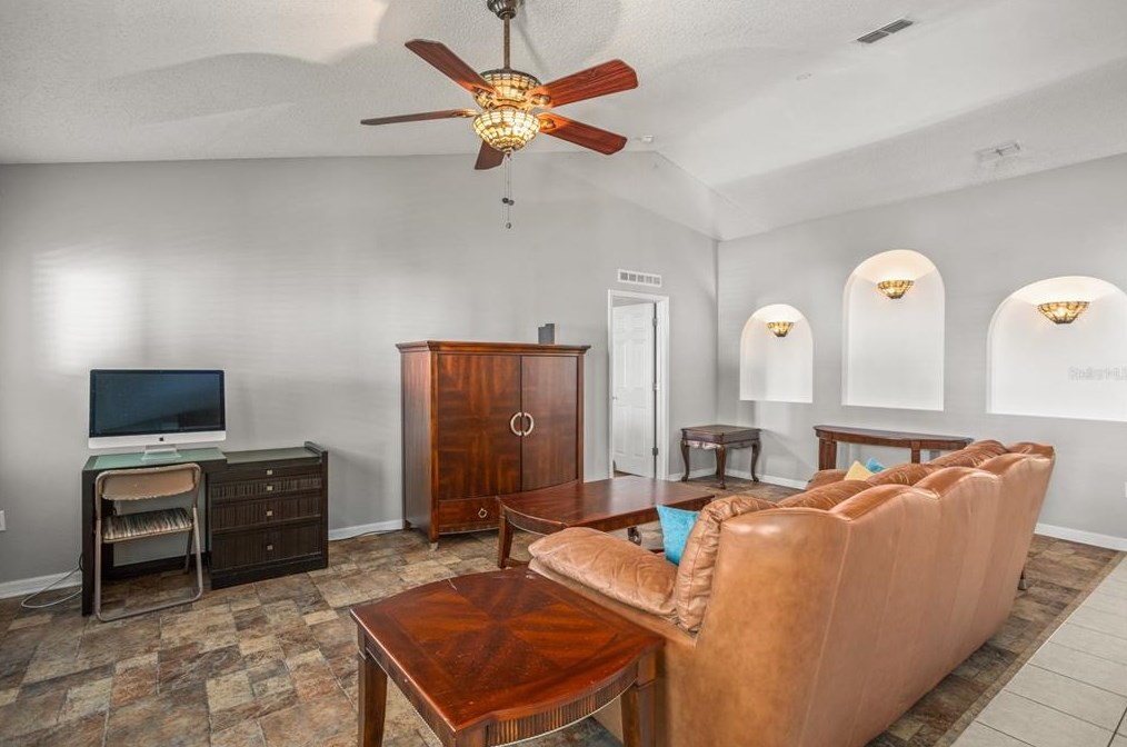 246 Vervain Ave, Davenport FL  33837-9108 exterior