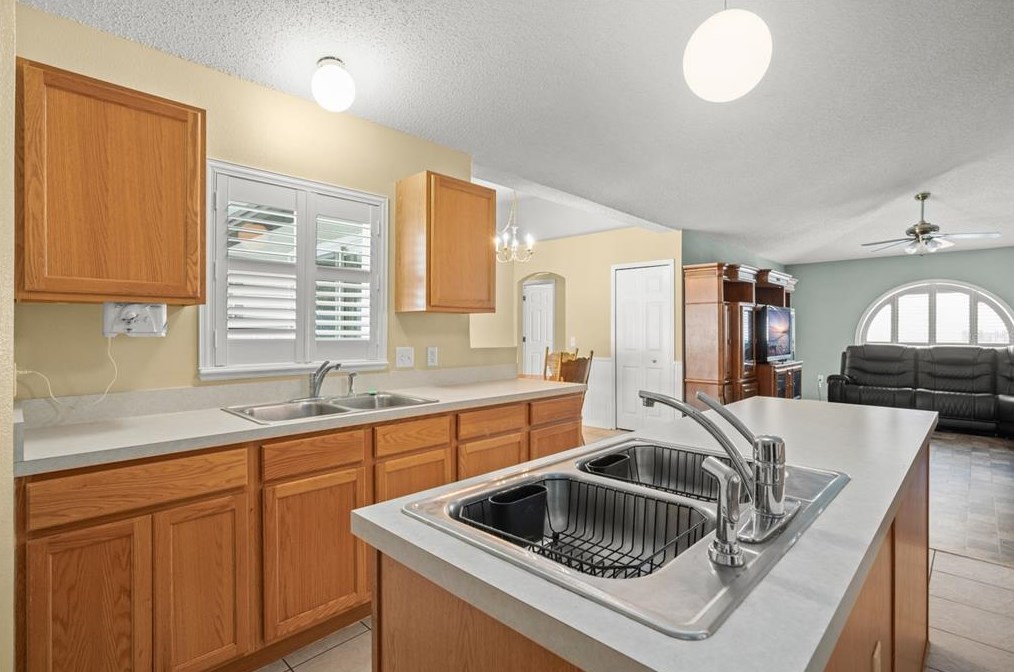 246 Vervain Ave, Davenport FL  33837-9108 exterior