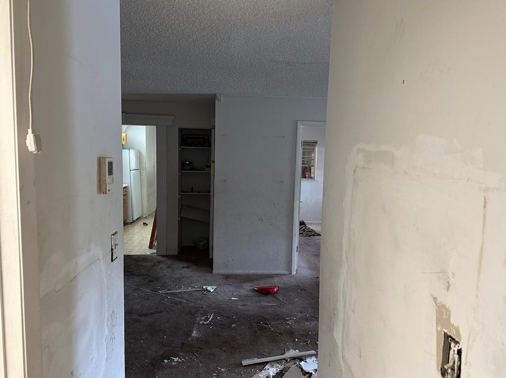 2105 Messina Ave, Orlando FL 32811-5534 exterior