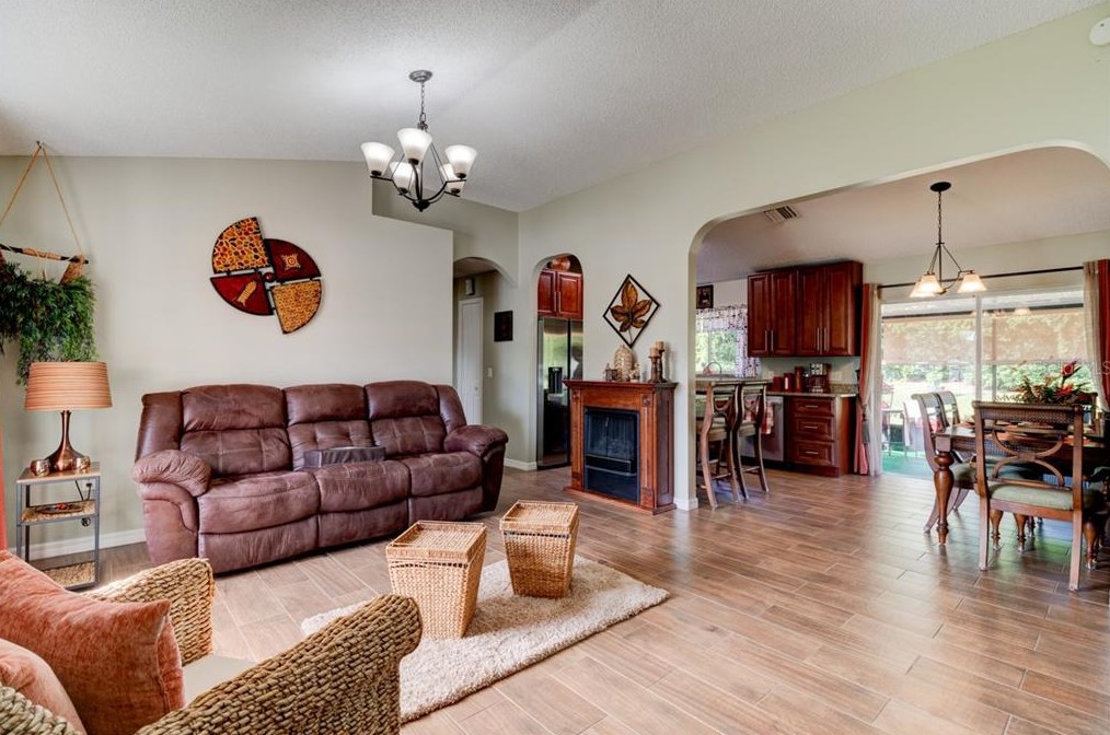 2142 Normandy Blvd, Deltona FL  32725-2612 exterior