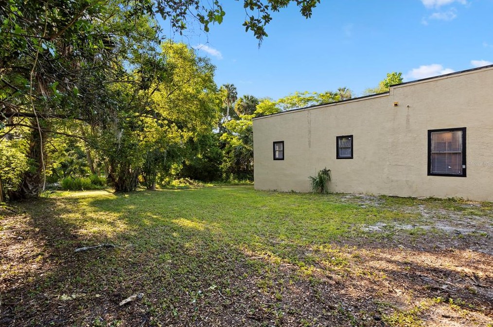 112 Avocado, Sanford FL  32771-2353 exterior