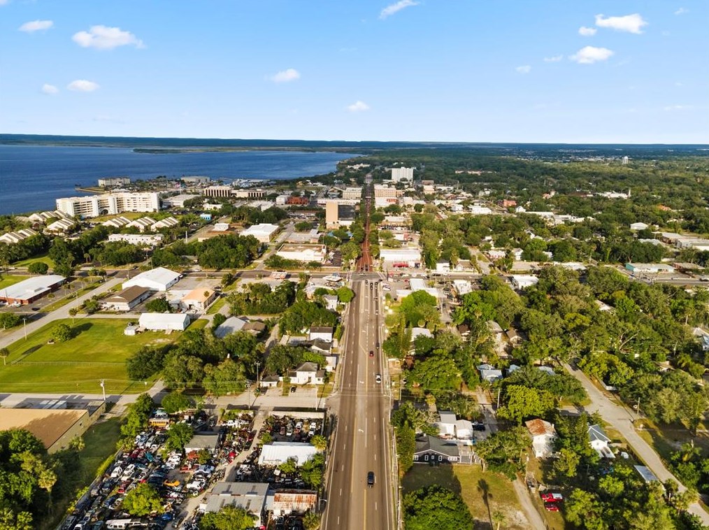 112 Avocado, Sanford FL  32771-2353 exterior