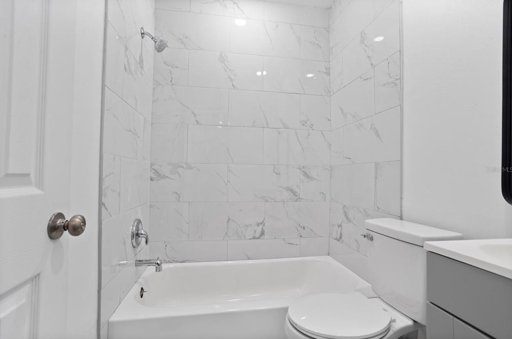 112 Avocado, Sanford FL  32771-2353 exterior