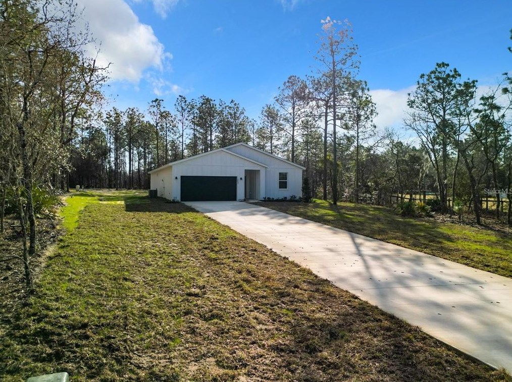 8425 138th Ter, Dunnellon, FL 34432-7335
