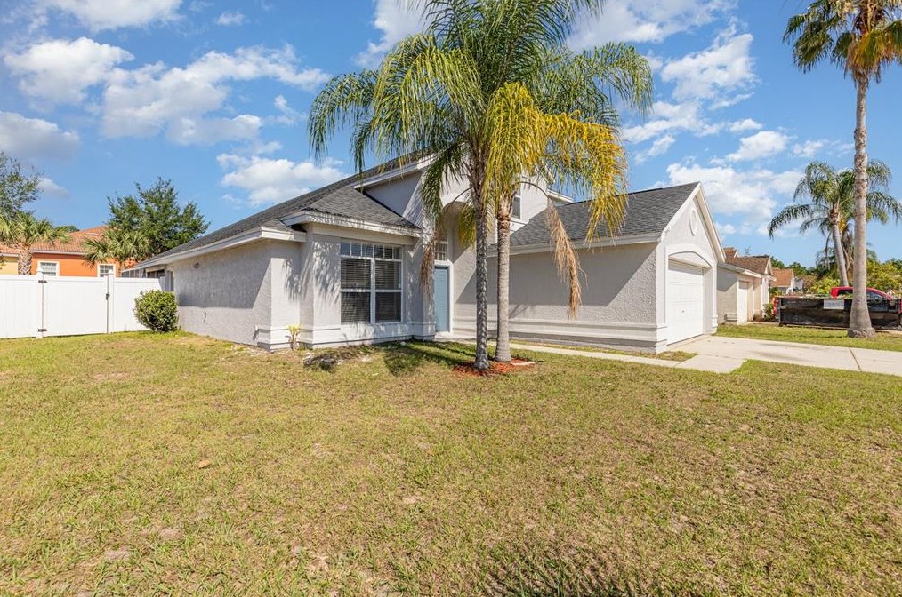 2942 Pembridge St, Kissimmee, FL 34747-1627