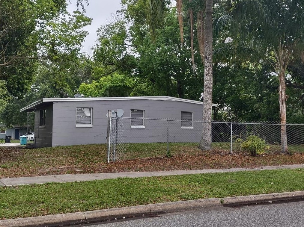 4030 Ferrow St, Orlando, FL 32811-4128