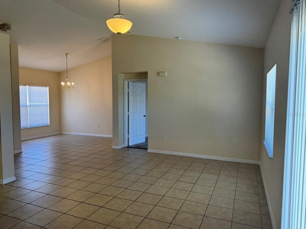 702 Fraser Ct, Kissimmee, FL 34759-5996